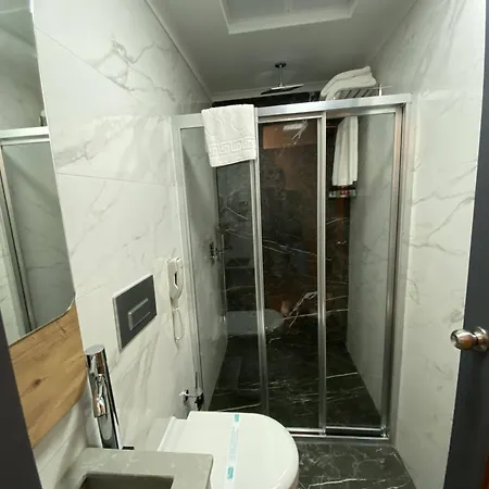 Miyas Luxury 3*
